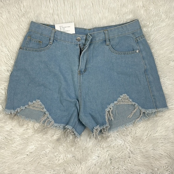 NWT! Plus Size Women's Distressed Blue Denim Shorts - Picture 2 of 4